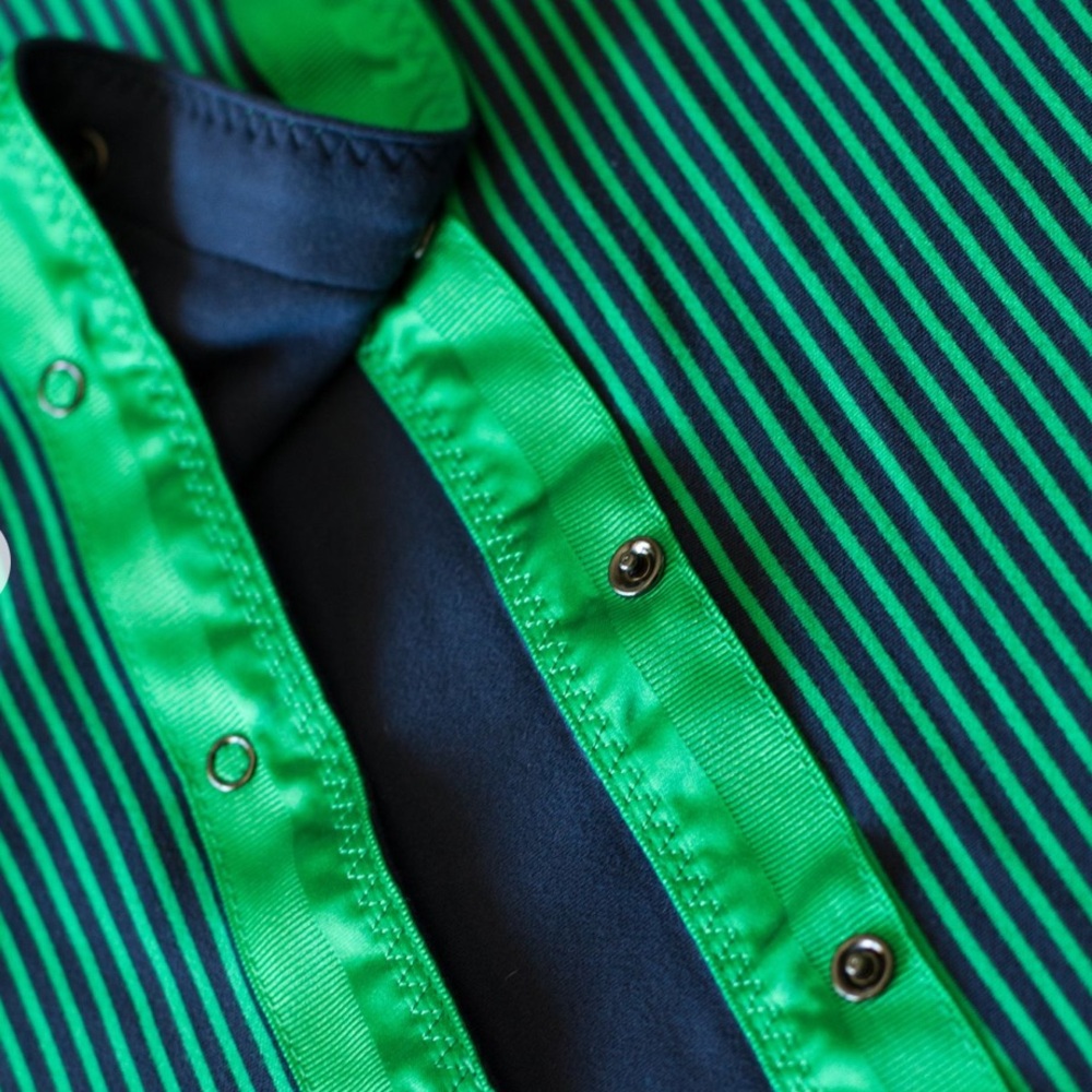 Lululemon Vinyasa Scarf *Rulu
Hyper Stripe Green Bean / Inkwell - Picture 7 of 11